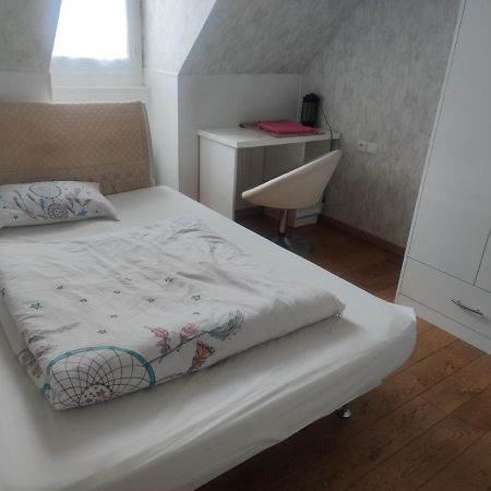 Chambre Privee A Bobigny -Salle De Bain Et Toilettes Sont Commune, -Pas De Cuisine Екстериор снимка